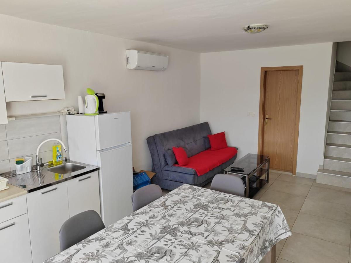 Apartman Senka Rogotin Exterior foto