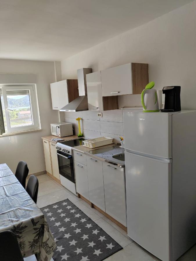 Apartman Senka Rogotin Exterior foto